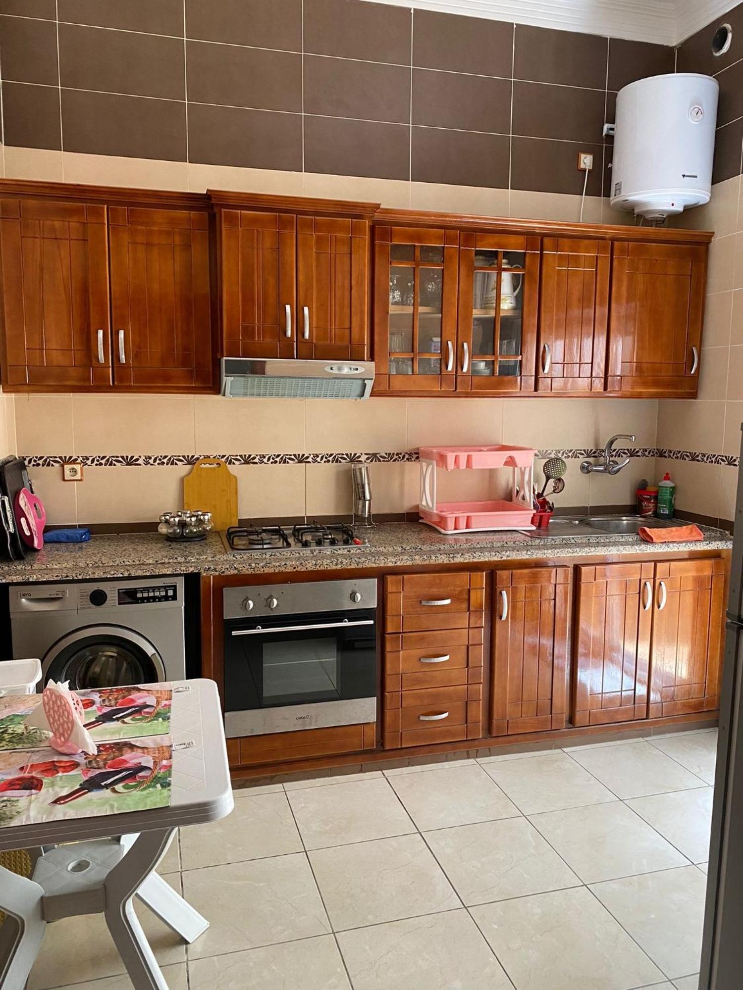 Appartement Martil 3 Chambres Proche De Centre Ville 5Mn A Pied Et La Plage 10Mn A Pied Et 10Mn De Aeroport Tetouan En Voiture Buitenkant foto